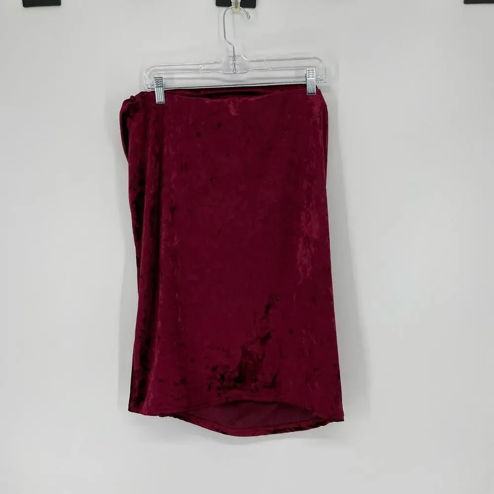 Forever 21 Red Velvet Ruched Skirt Size 3X